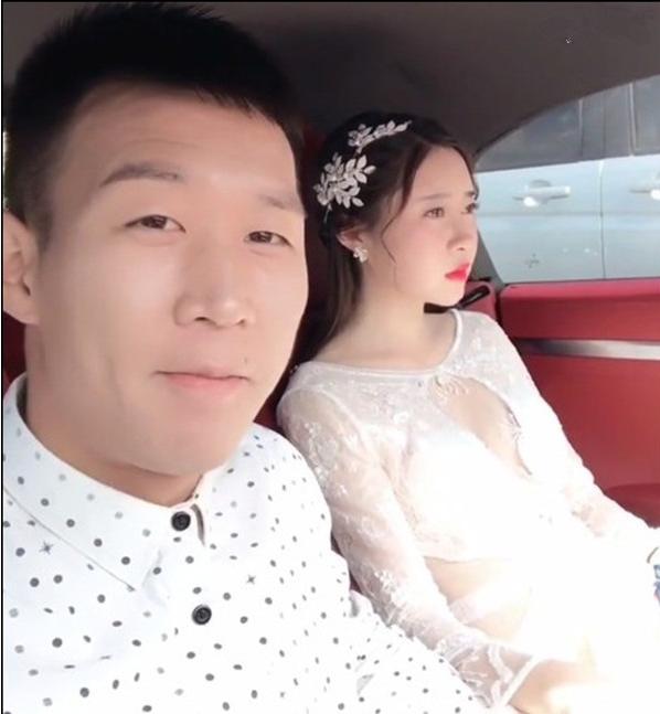 YY小白龙直播最新动态揭秘