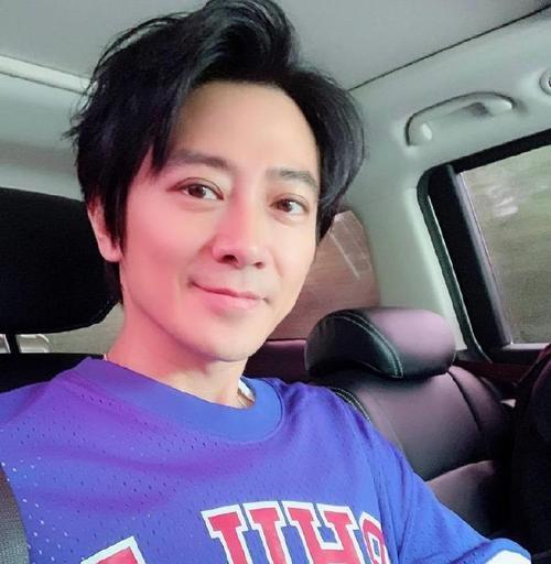 演皇帝的演员与戏梦馆的秘密故事