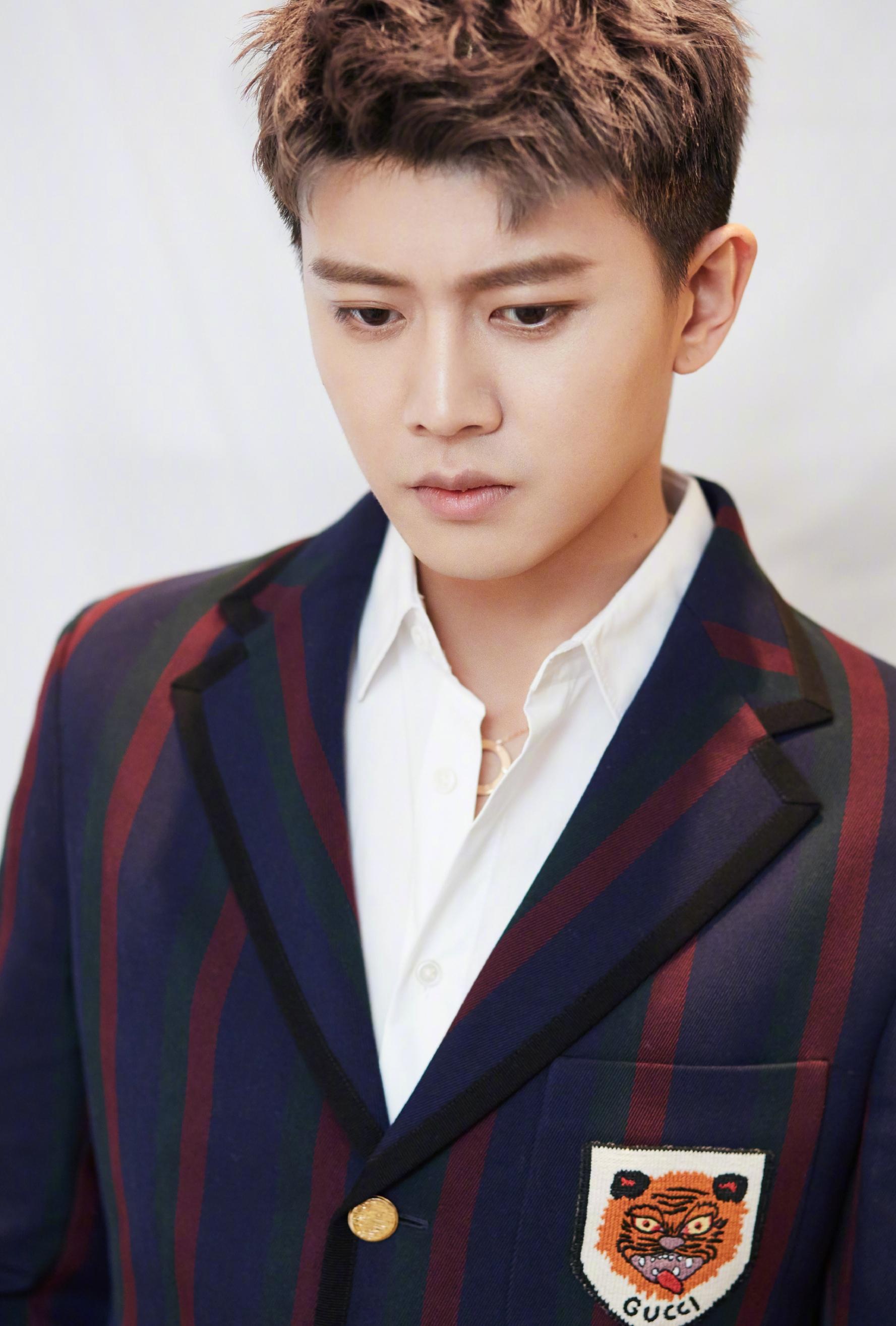 谭松韵任嘉伦最新动态揭秘,巷弄深处的独特风味小店探索