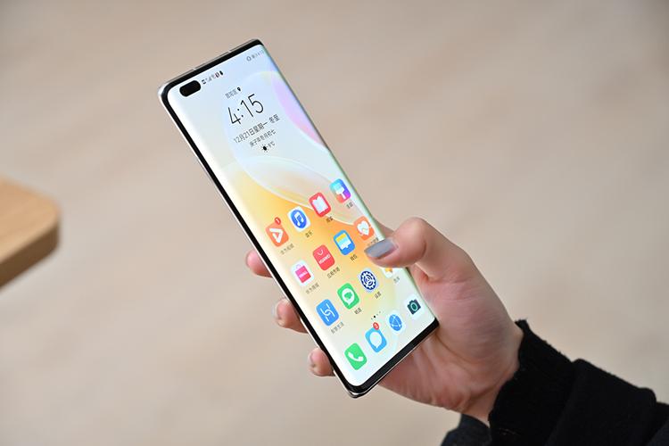 最新智能手机屏幕,小巷中的隐藏宝藏,探索科技魅力的未知之旅