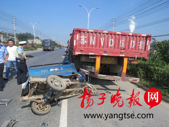 泗阳事故现场外的温情与意外友情