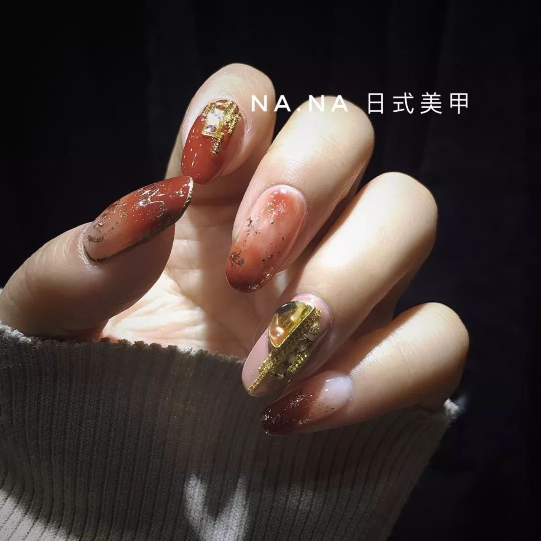 最新日式美甲款式，美甲控必看的时尚潮流